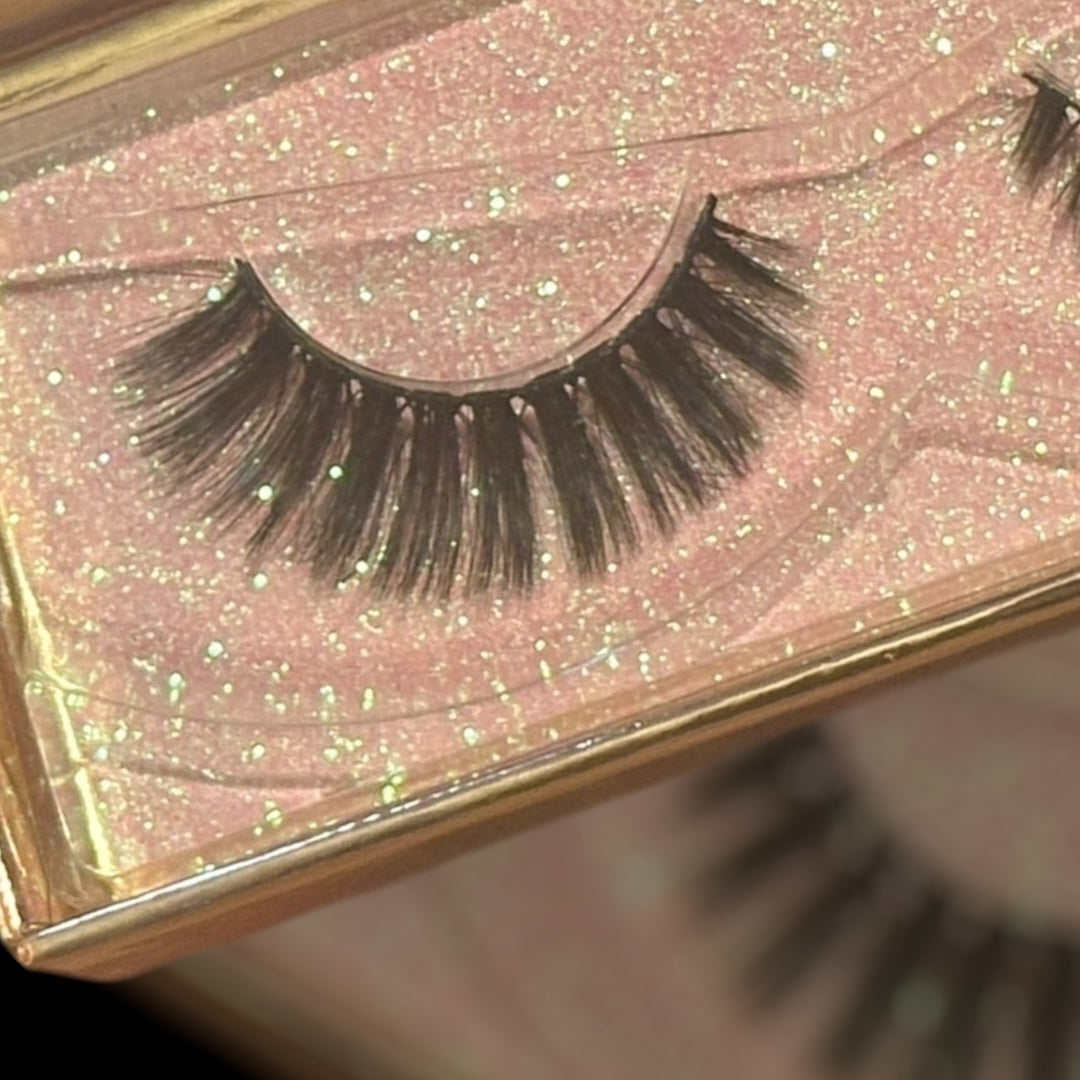 “LILY BUG” Faux Mink Strip Lashes