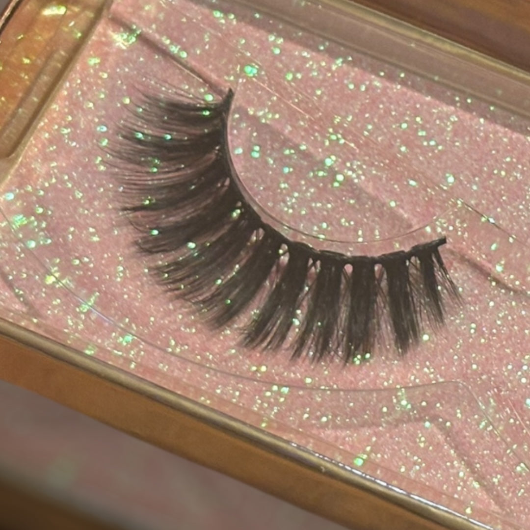 “LILY BUG” Faux Mink Strip Lashes